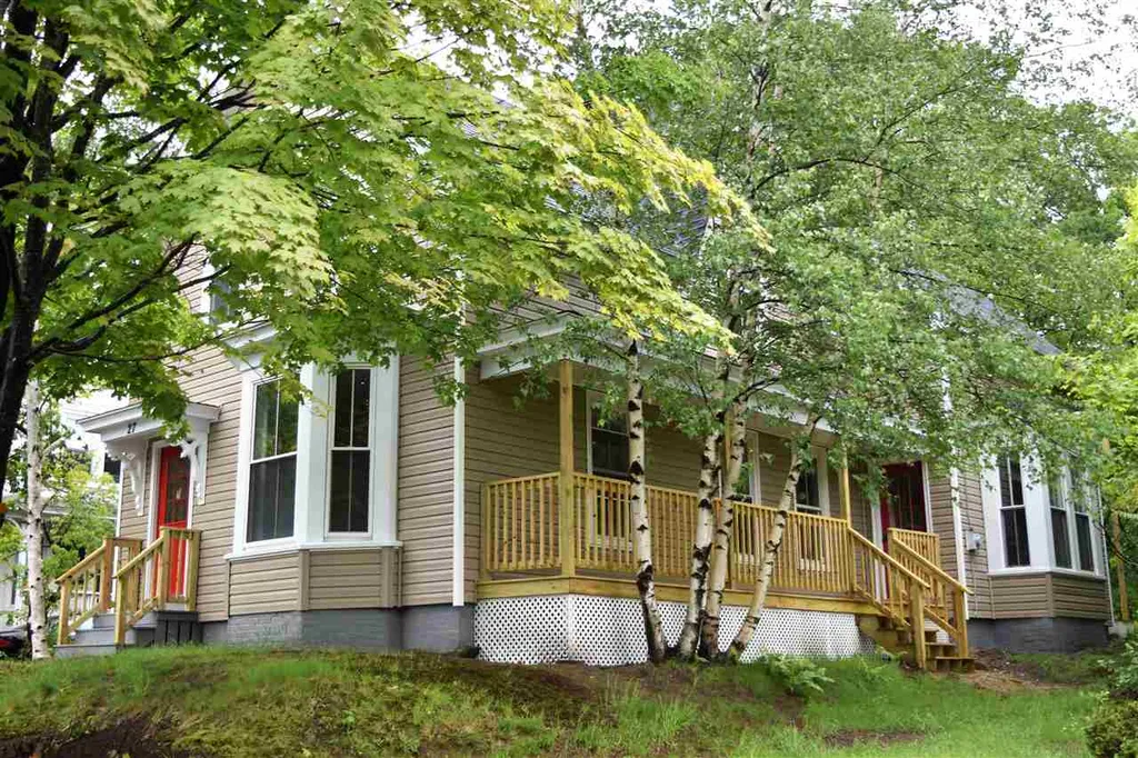 27 Hawthorne Street Laconia NH 03246