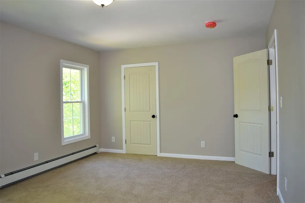 27 Hawthorne Street Laconia NH 03246