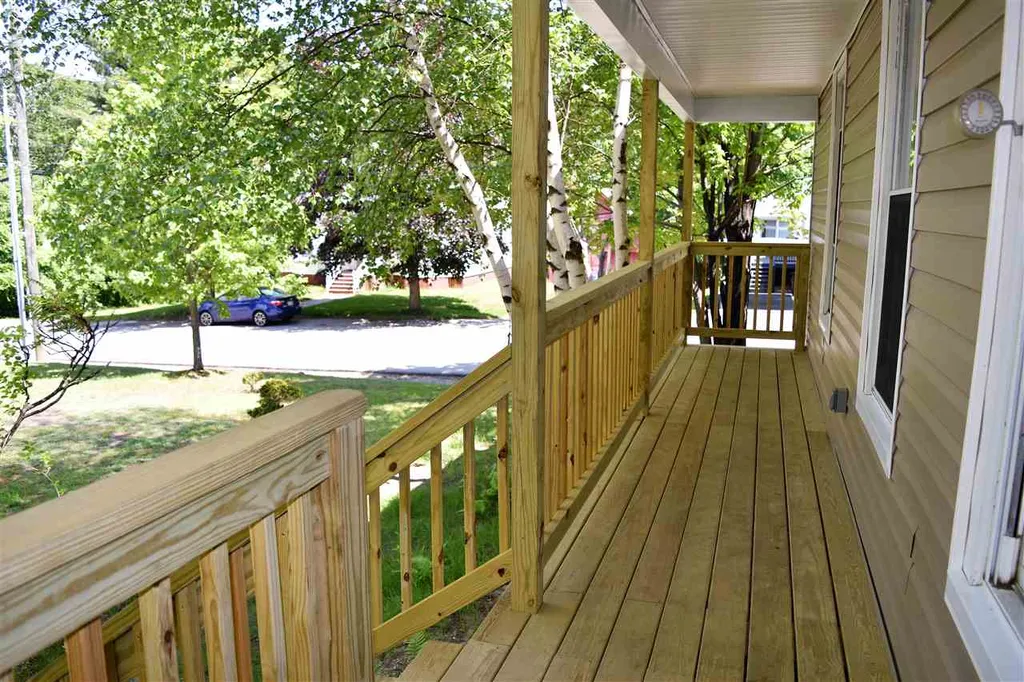 27 Hawthorne Street Laconia NH 03246