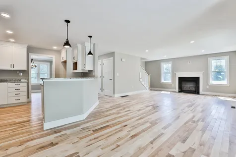 246 Wallace Road Bedford NH 03110