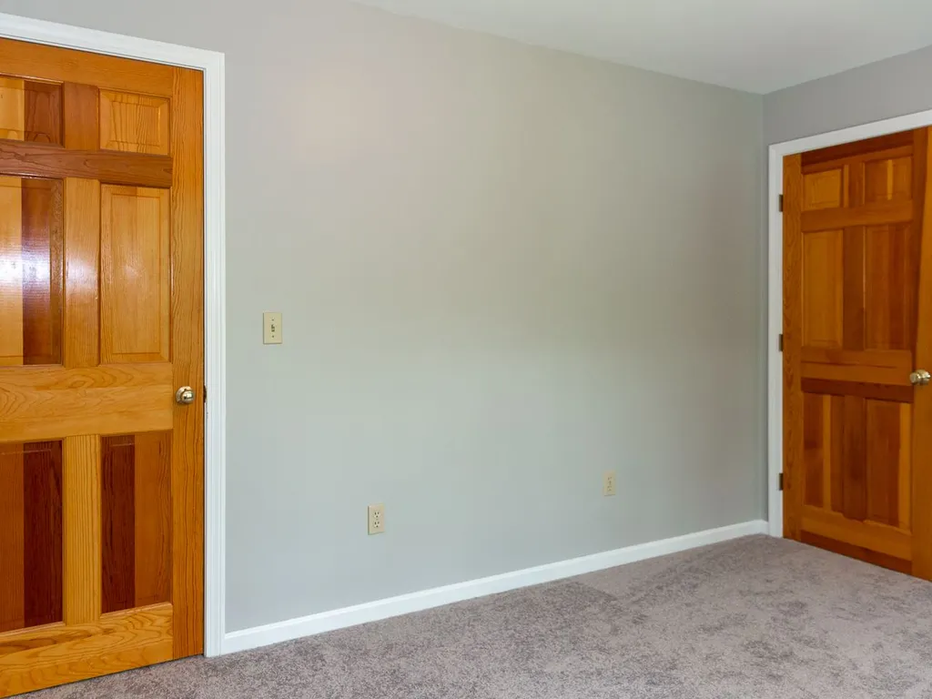 5 Radford Drive Lee NH 03861