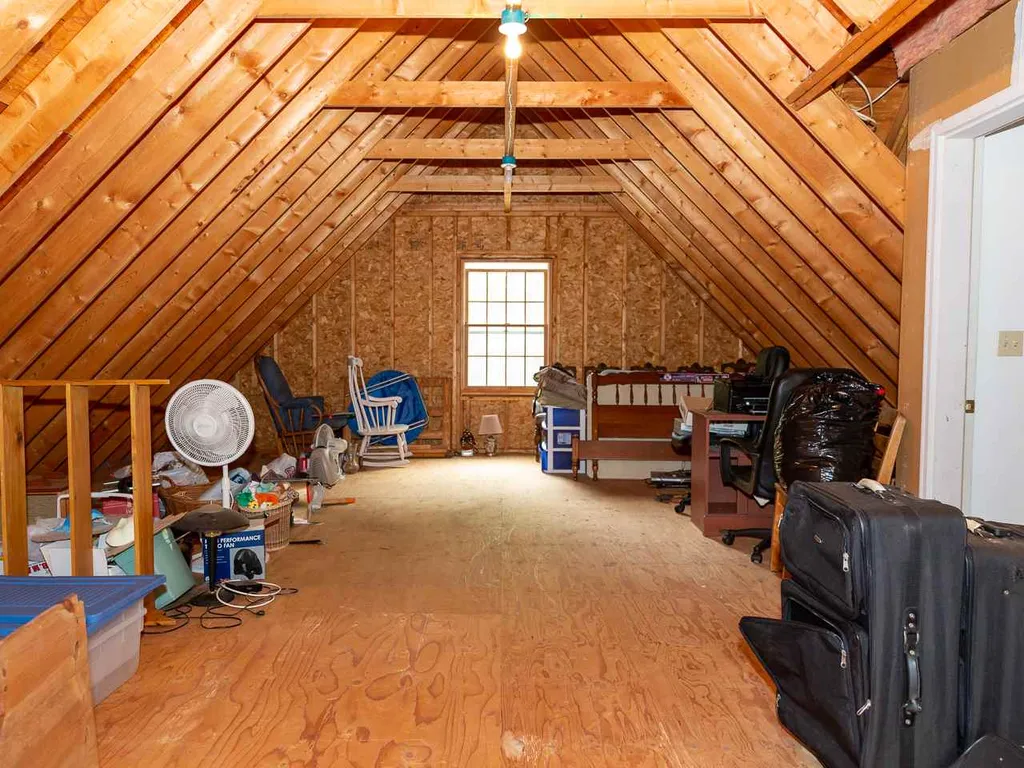 5 Radford Drive Lee NH 03861