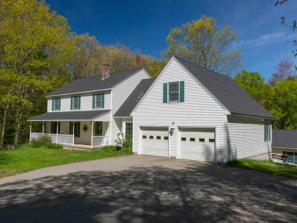5 Radford Drive Lee NH 03861