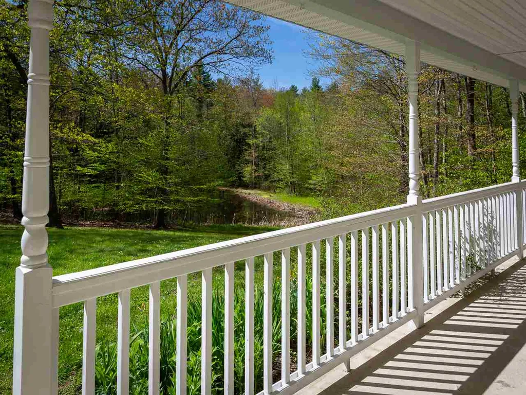 5 Radford Drive Lee NH 03861