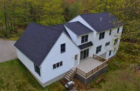 5 Radford Drive Lee NH 03861