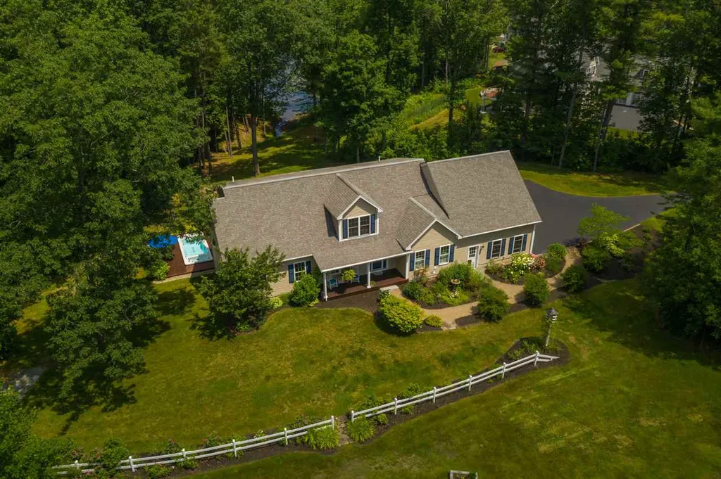 34 Mallard Lane Dover NH 03820