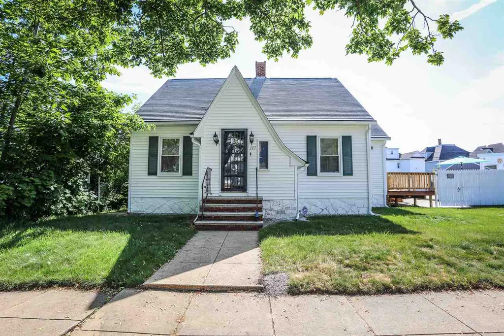 197 Youville Street Manchester NH 03102