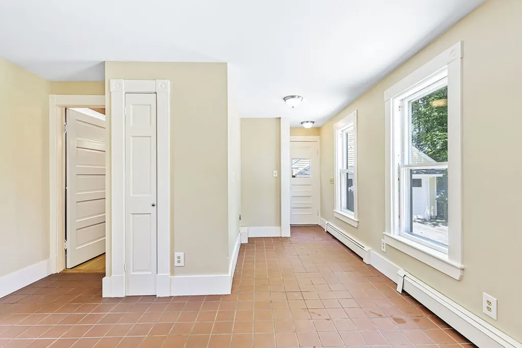 35 Broad Street Rochester NH 03867