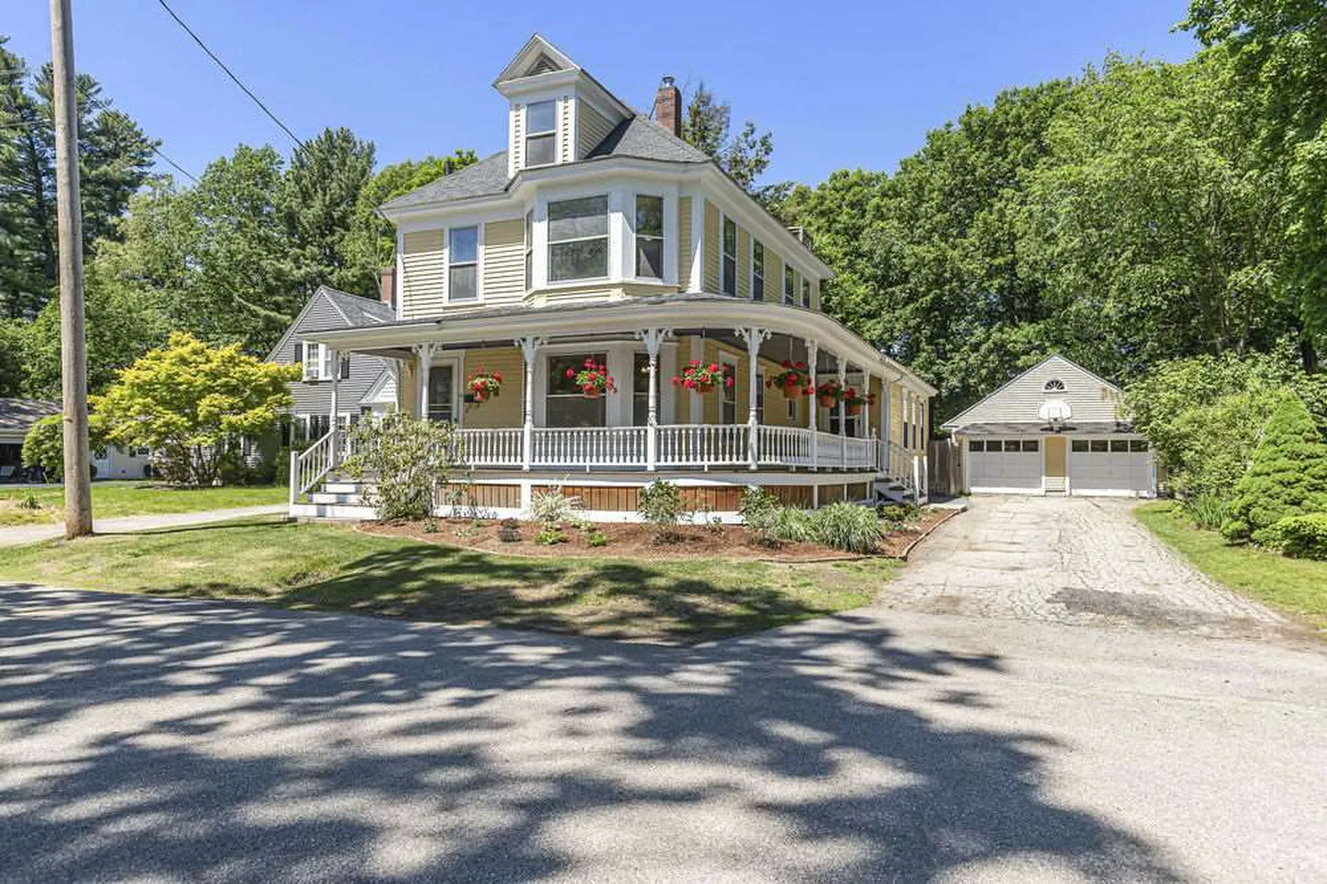 35 Broad Street Rochester NH 03867