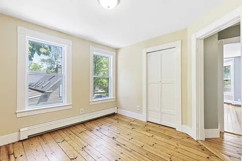 35 Broad Street Rochester NH 03867