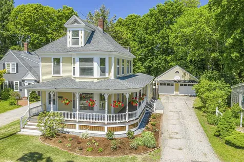 35 Broad Street Rochester NH 03867