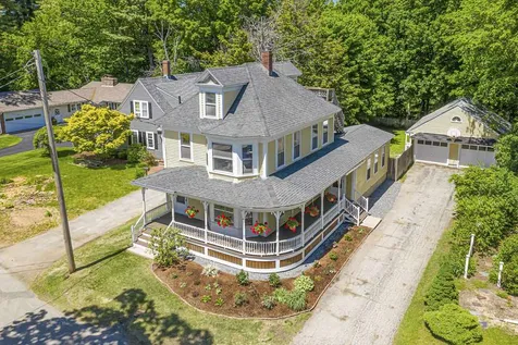 35 Broad Street Rochester NH 03867
