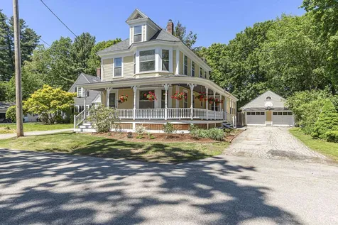 35 Broad Street Rochester NH 03867