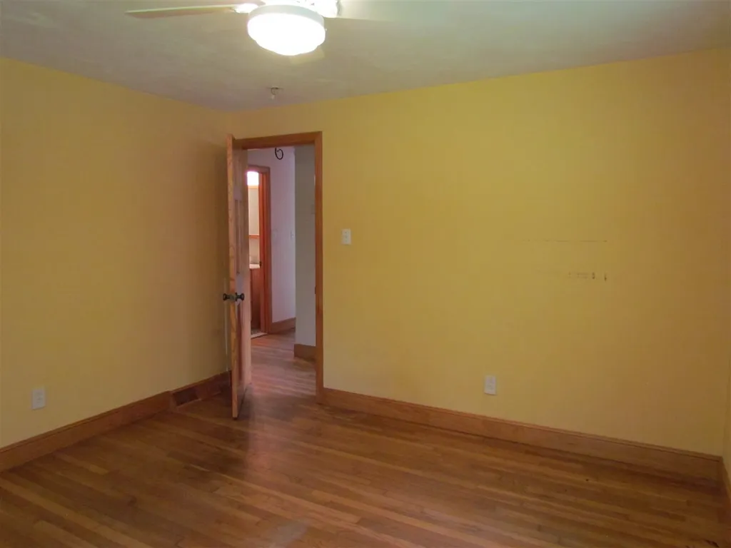 12 Birch Lane Pelham NH 03076