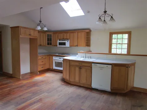12 Birch Lane Pelham NH 03076