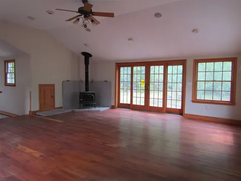 12 Birch Lane Pelham NH 03076