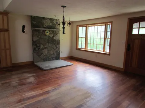 12 Birch Lane Pelham NH 03076