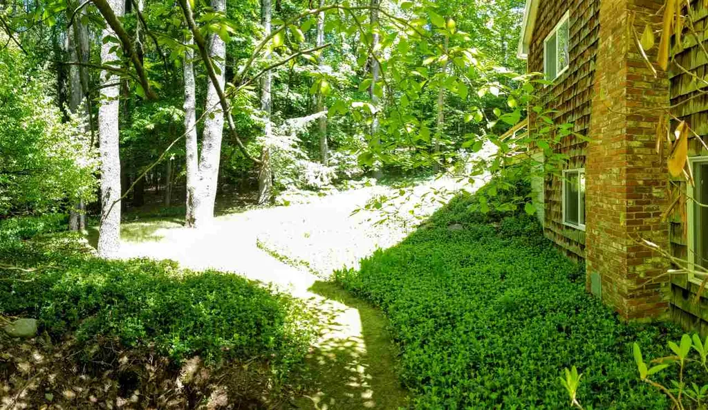 96 Lakeview Drive Weare NH 03281