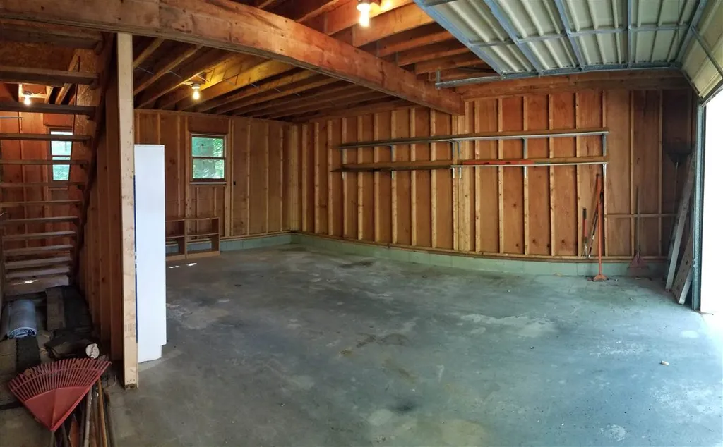 96 Lakeview Drive Weare NH 03281