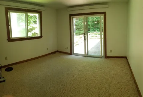 96 Lakeview Drive Weare NH 03281