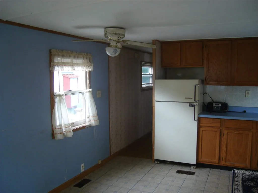 16 Railroad Street Newmarket NH 03857