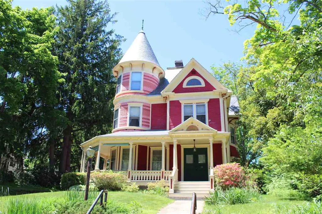 35 Cushing Street Dover NH 03820
