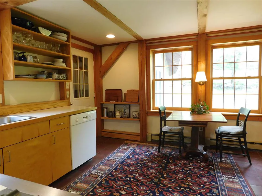 886 West Hill Road Warren VT 05674