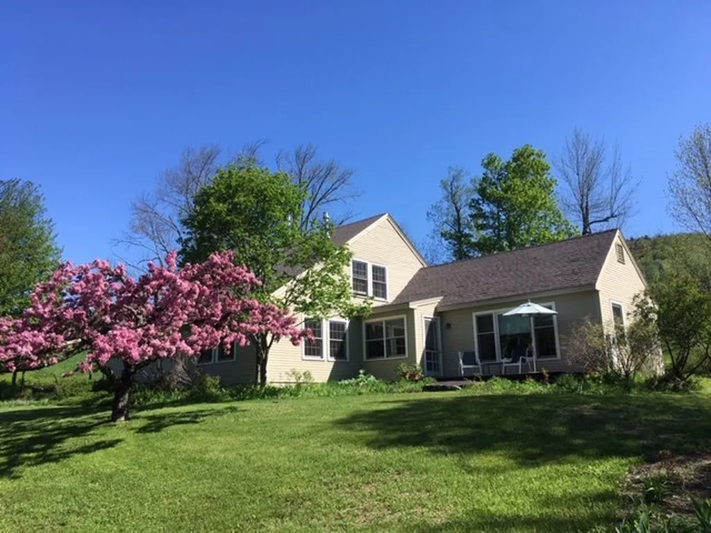 886 West Hill Road Warren VT 05674