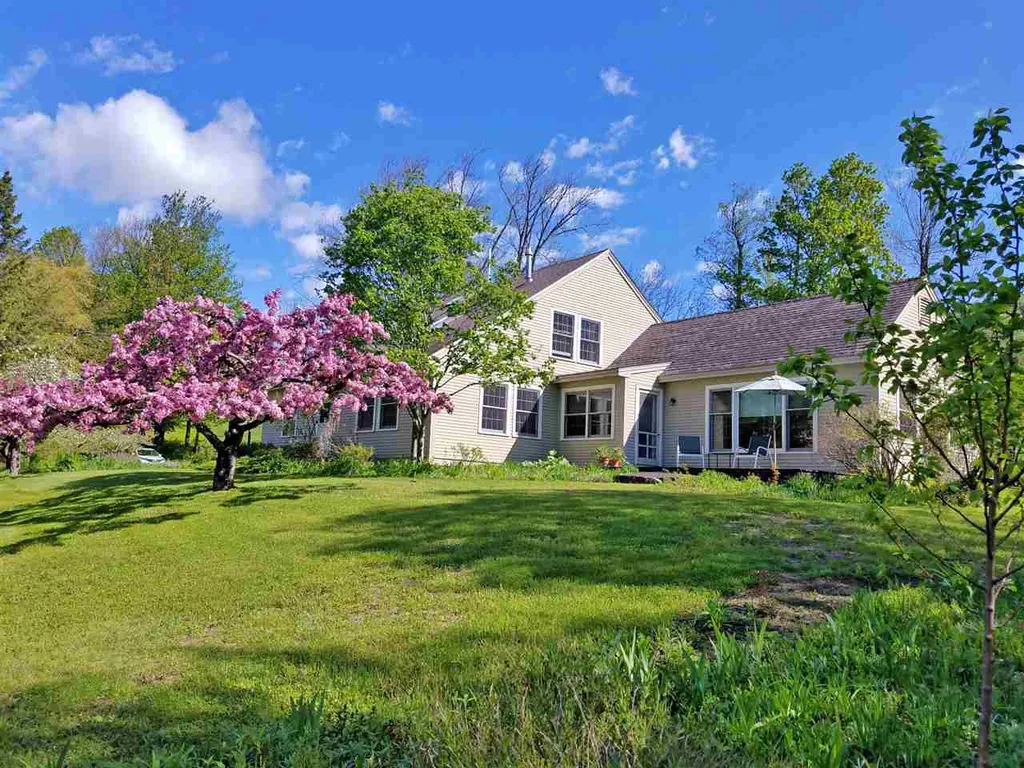 886 West Hill Road Warren VT 05674