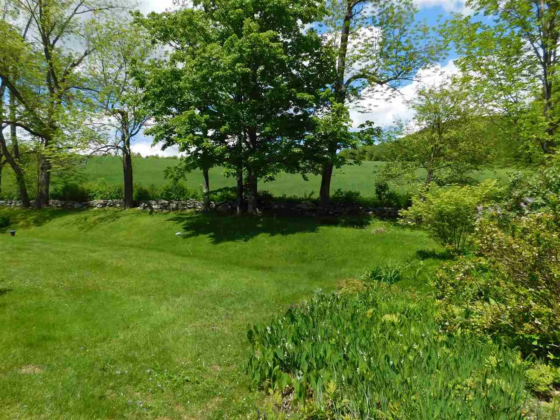886 West Hill Road Warren VT 05674