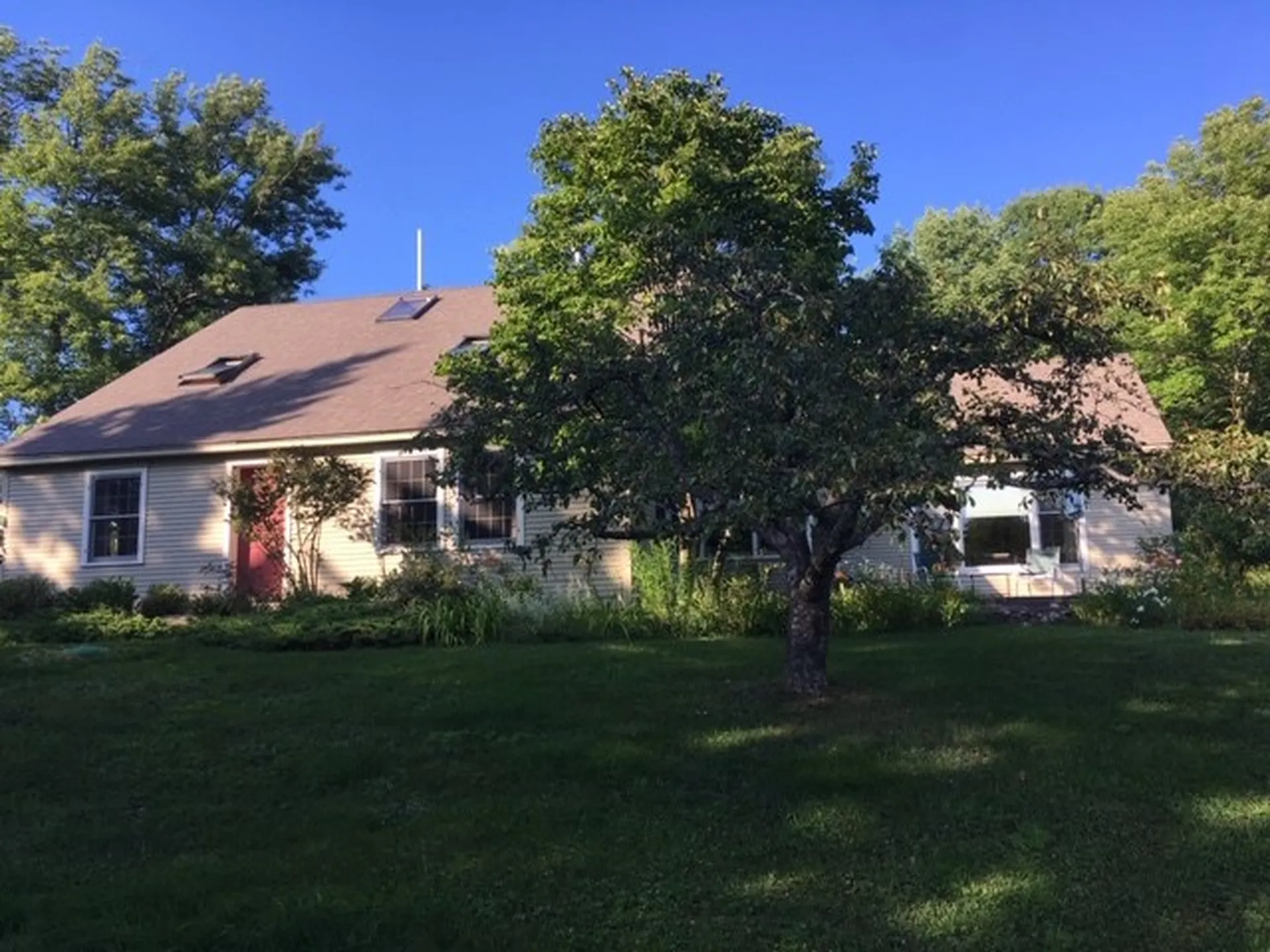 886 West Hill Road Warren VT 05674