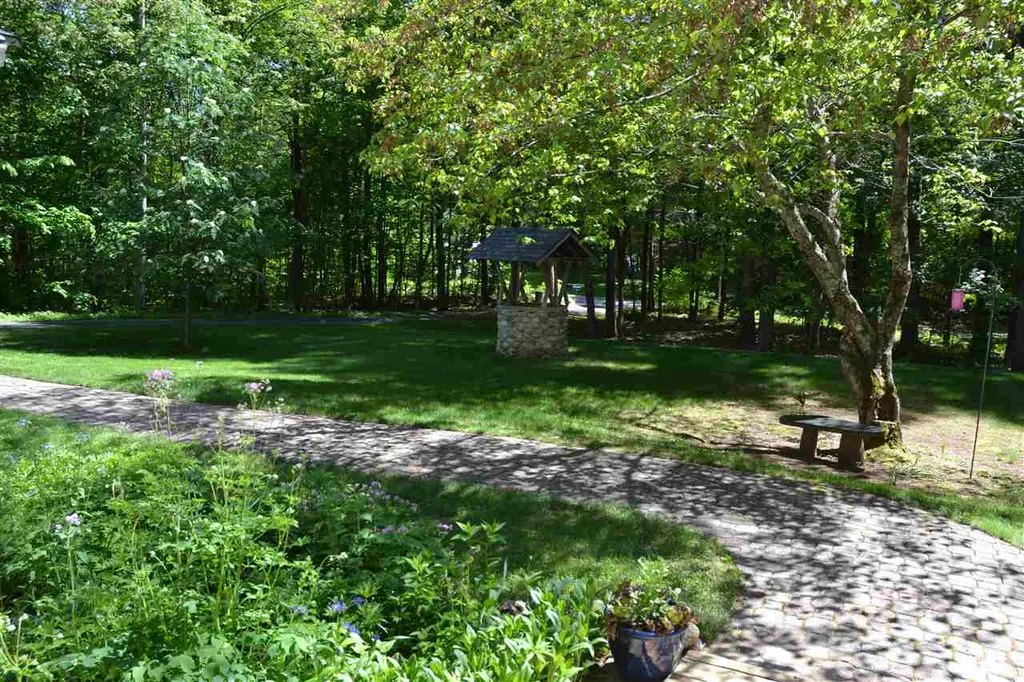 3 Applewood Drive Wolfeboro NH 03894