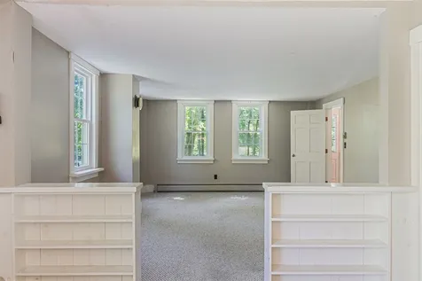 14 Bunker Hill Road Wilmot NH 03287
