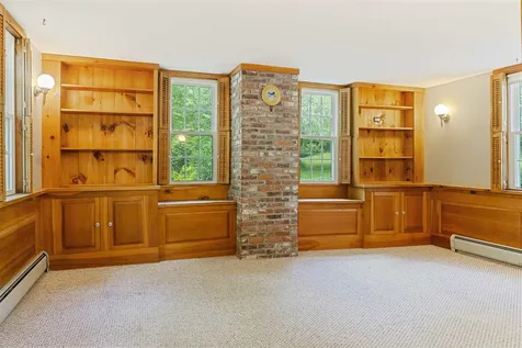 14 Bunker Hill Road Wilmot NH 03287