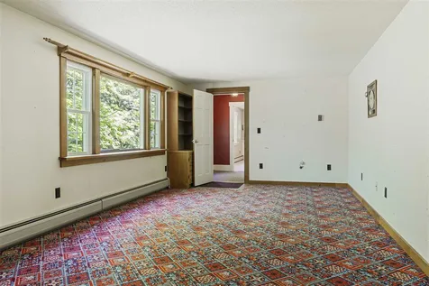 14 Bunker Hill Road Wilmot NH 03287