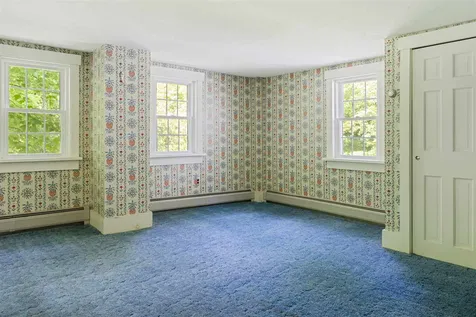 14 Bunker Hill Road Wilmot NH 03287