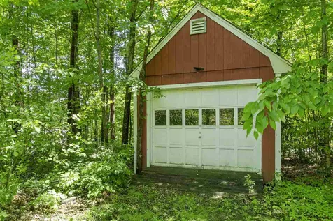 14 Bunker Hill Road Wilmot NH 03287