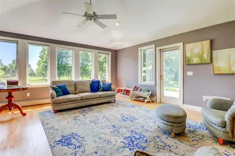 28 Foxcross Circle Concord NH 03301