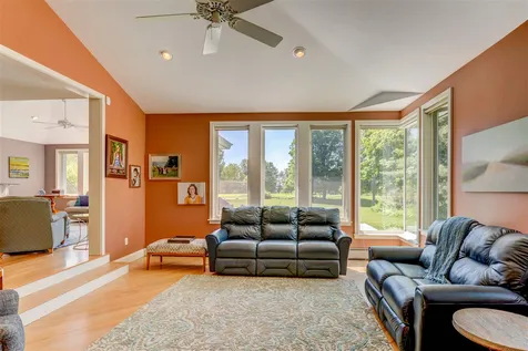 28 Foxcross Circle Concord NH 03301