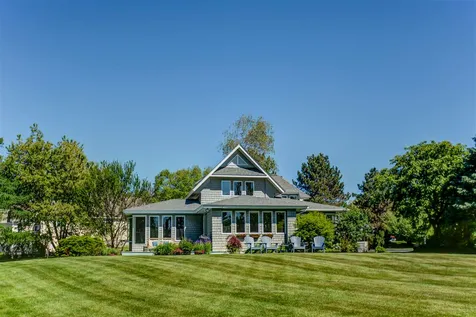 28 Foxcross Circle Concord NH 03301