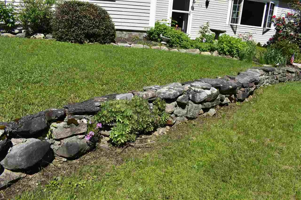 970 Main Street Grafton NH 03240