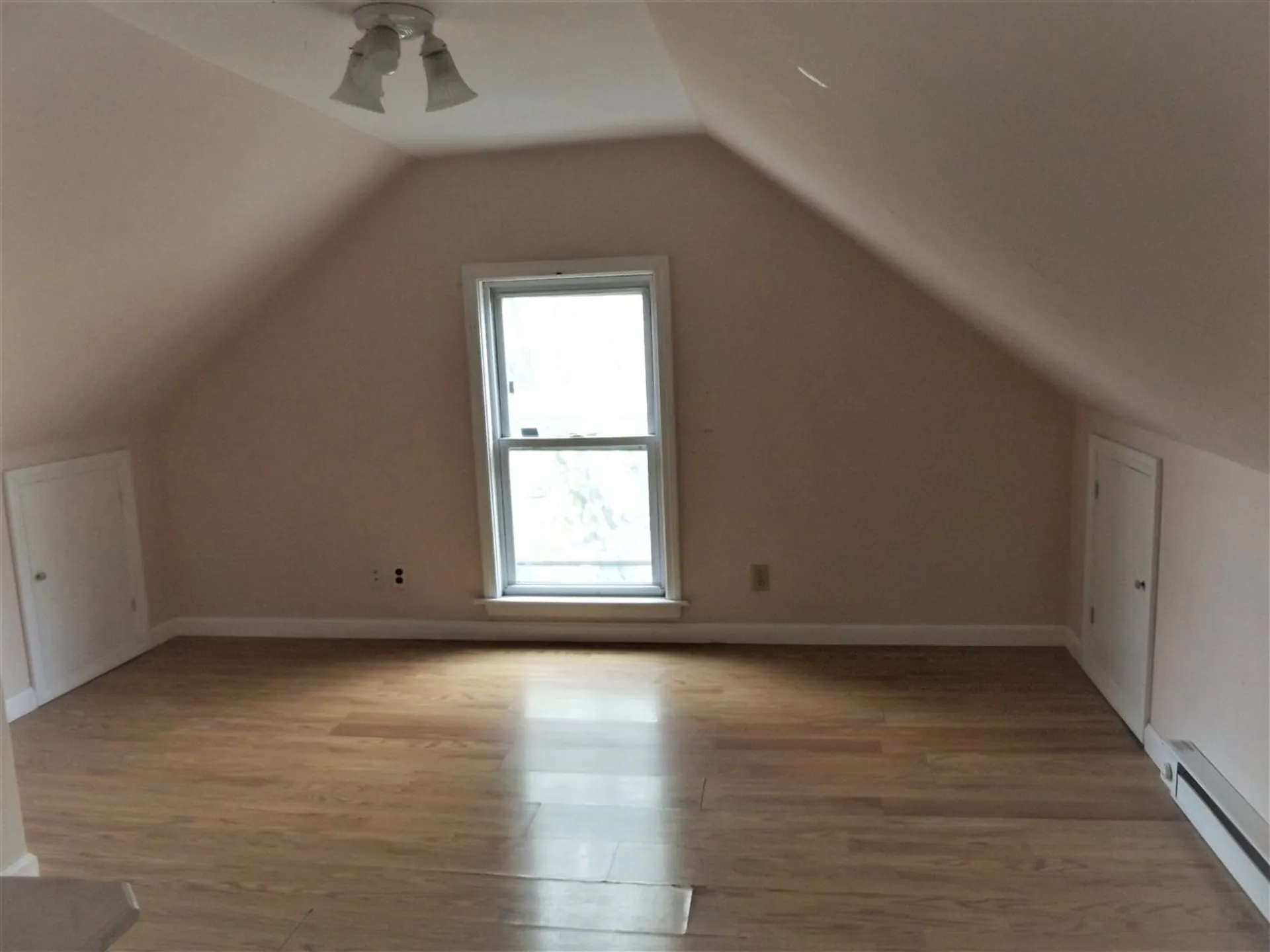 6 Kinsley Street Nashua NH 03060