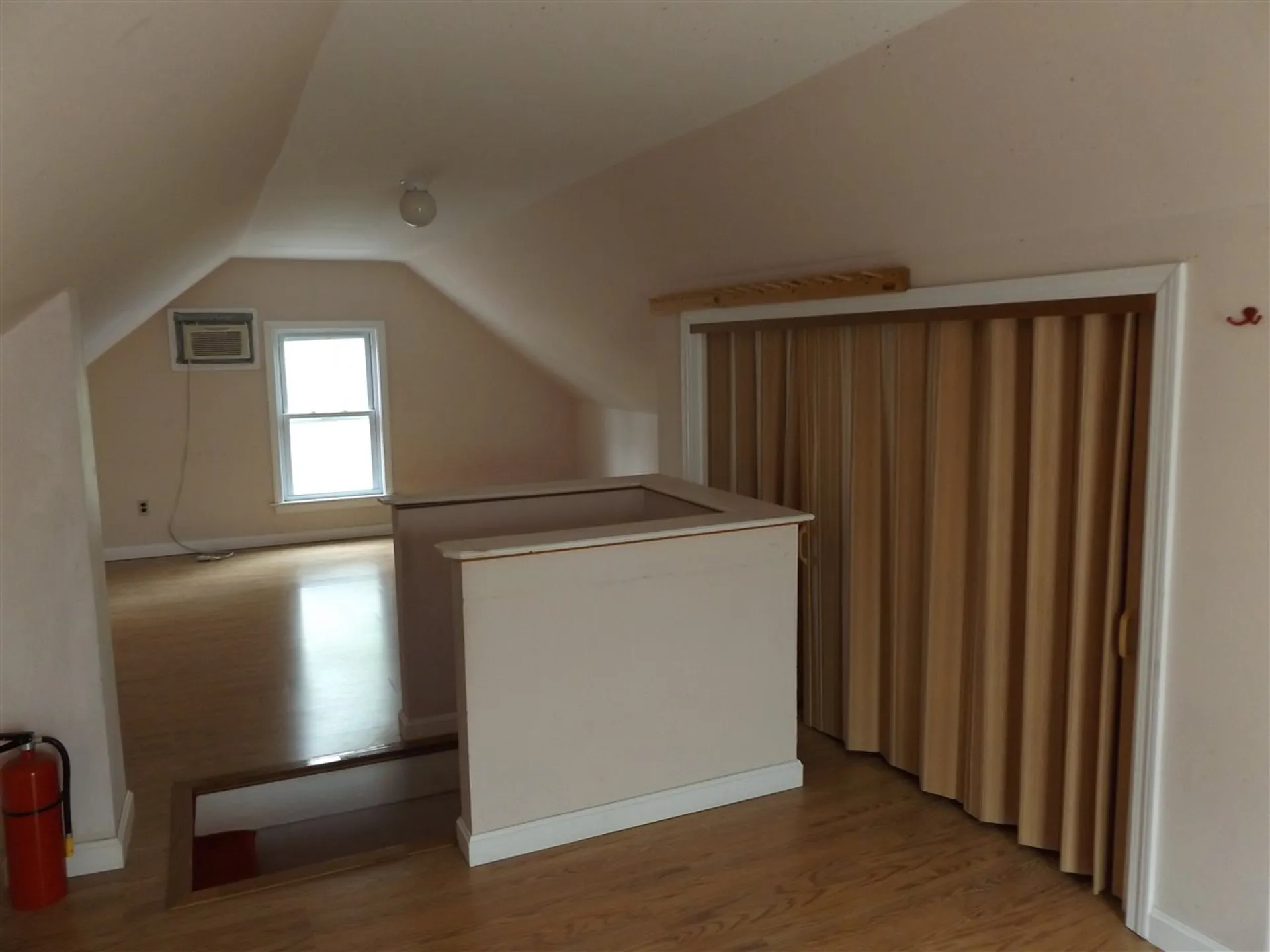 6 Kinsley Street Nashua NH 03060