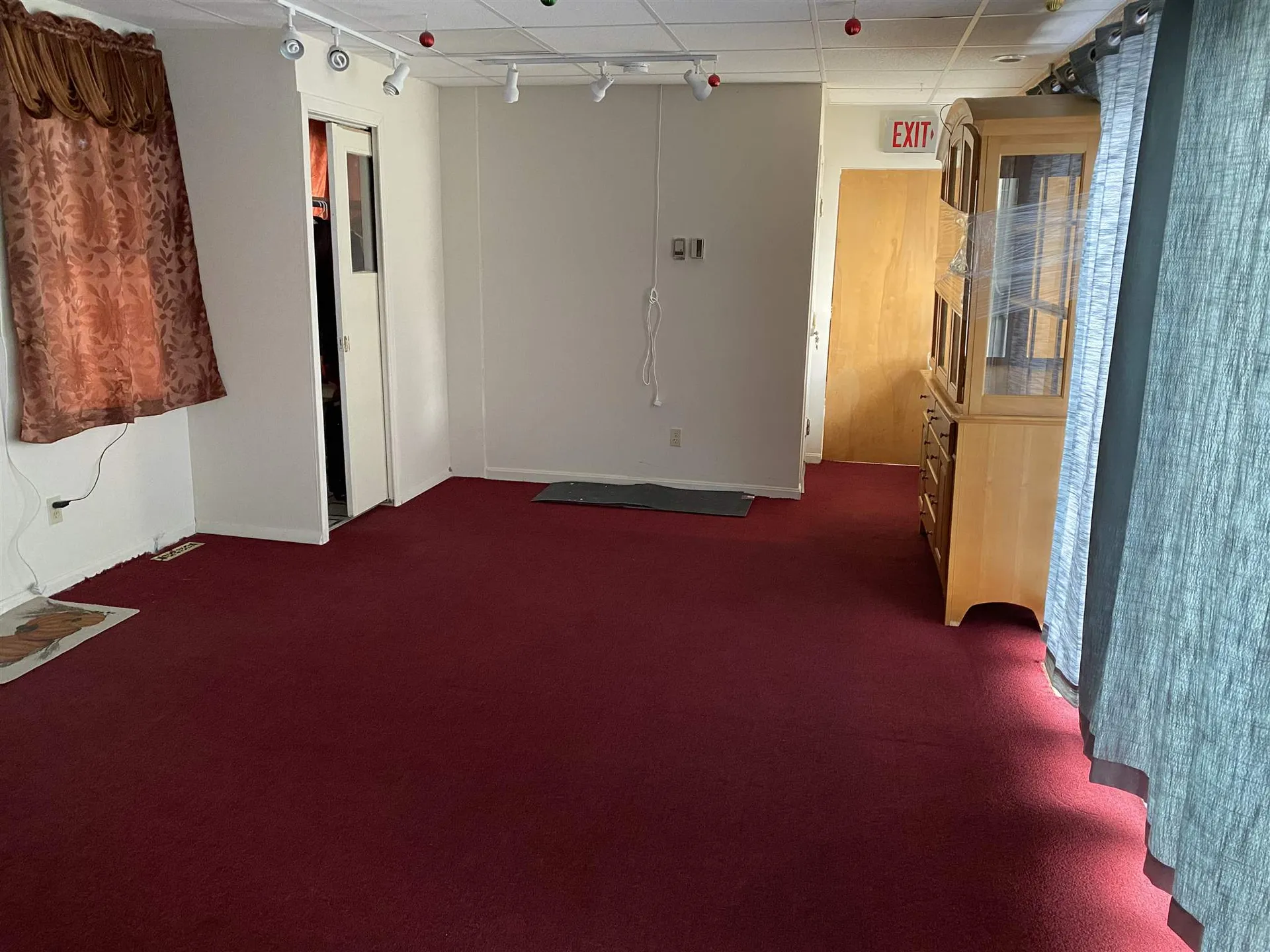 6 Kinsley Street Nashua NH 03060