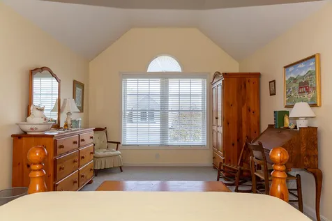 107 Hampton Meadow Hampton NH 03842