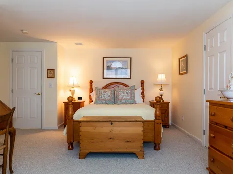 107 Hampton Meadow Hampton NH 03842