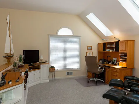 107 Hampton Meadow Hampton NH 03842