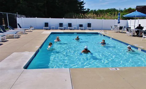 107 Hampton Meadow Hampton NH 03842