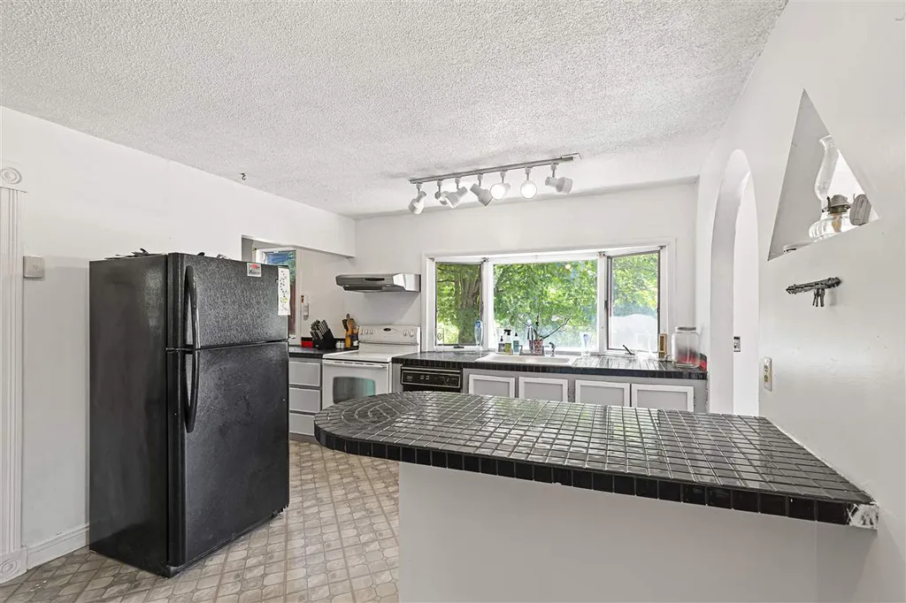 485 Pickering Road Rochester NH 03867