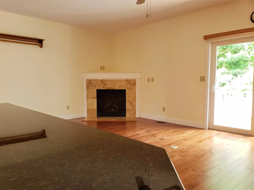 6 Rae Brook Road Hooksett NH 03106